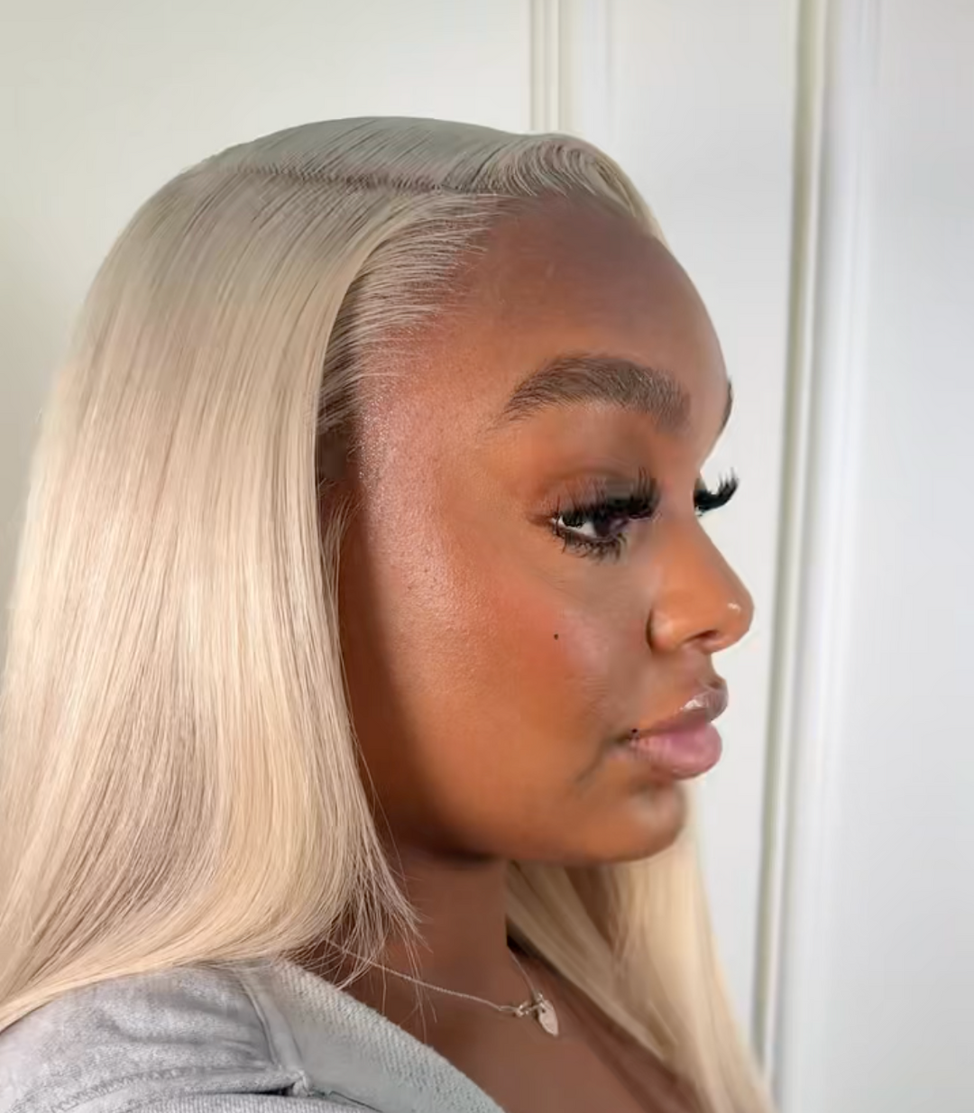 BLONDE STRAIGHT FRONTAL