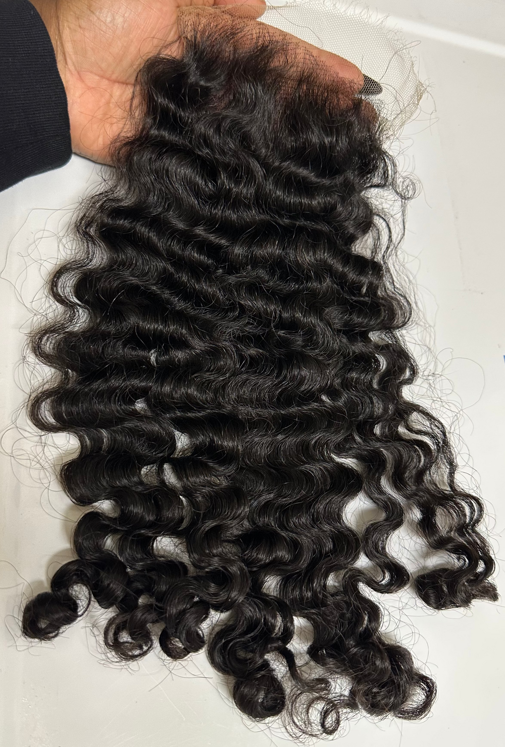 BURMESE CURLY CLOSURE